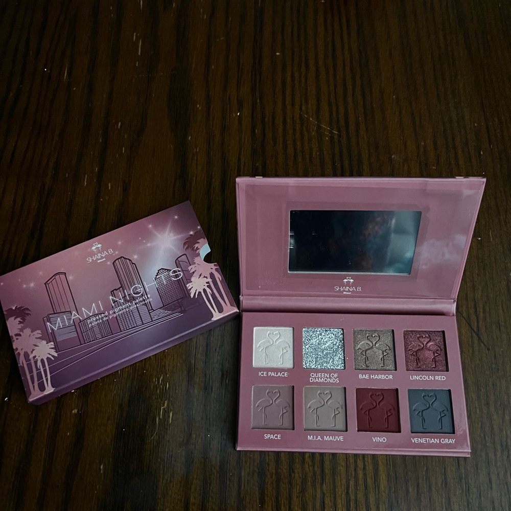 Miami Nights eyeshadow palette